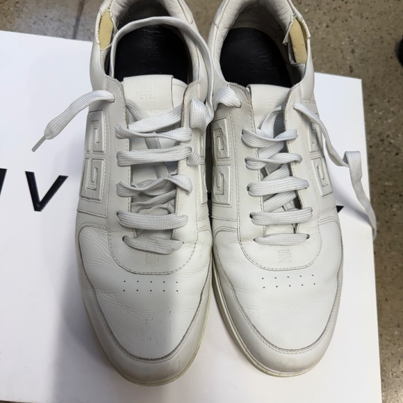 Givenchy 4G Logo Detailed Low-Top Sneakers White - Picture 3 of 10